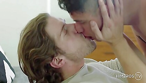 Hot miniskirt slut loves to fuck with pussy