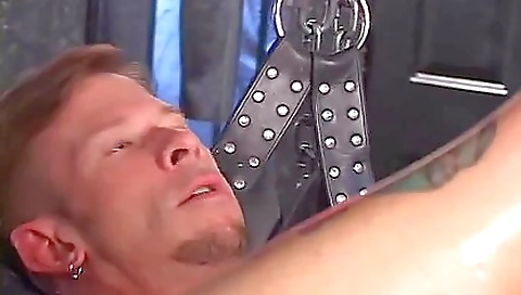 Hot babe's sex with facial cumshot