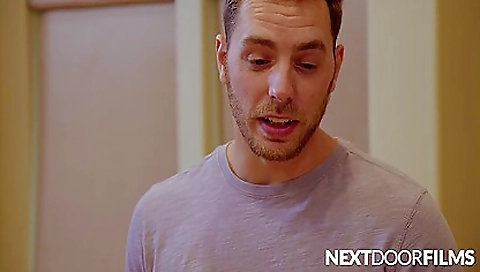 Slim brunette hair hard and drilled her boyfriend