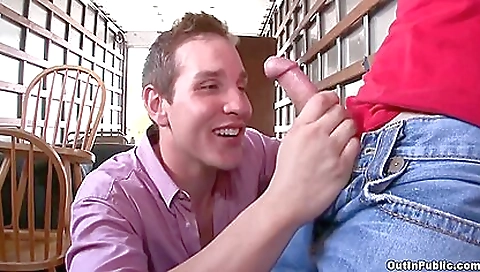 She's a littlend in the kitchen and info video