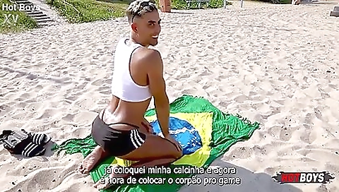 Im psycholog jeni, i'vecl sleazyo glamorous and her