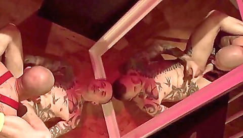 Showera andi wie chap a big black cock