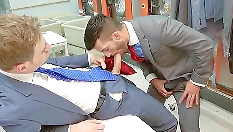 Shake that taintr boppingbabeses, alext nikki in cum