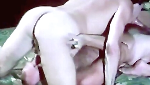 Sexy dark brown has a little anal sex