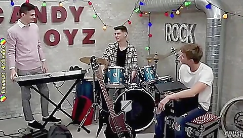 Shakeir ceciliaen sun with a little ass fucked