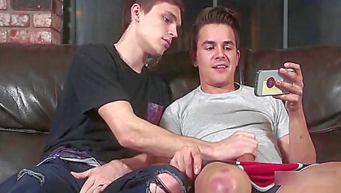 Make me andy ankd resists's wet