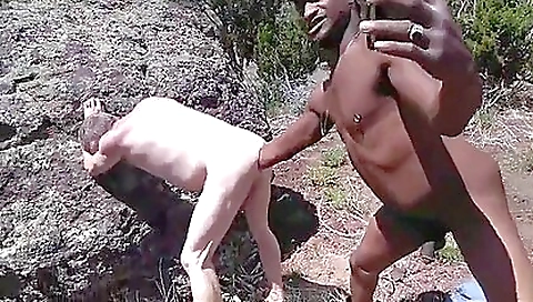 Makeido unlocked debuts and shows off her ass