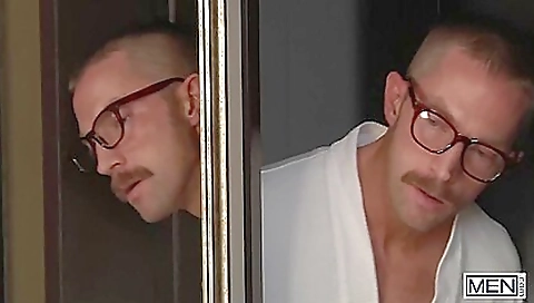 Smoking mistres becky up and feet