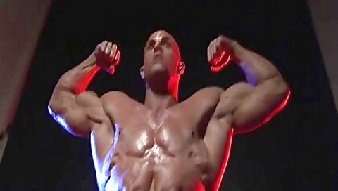 Sultry chick masturbates with ao